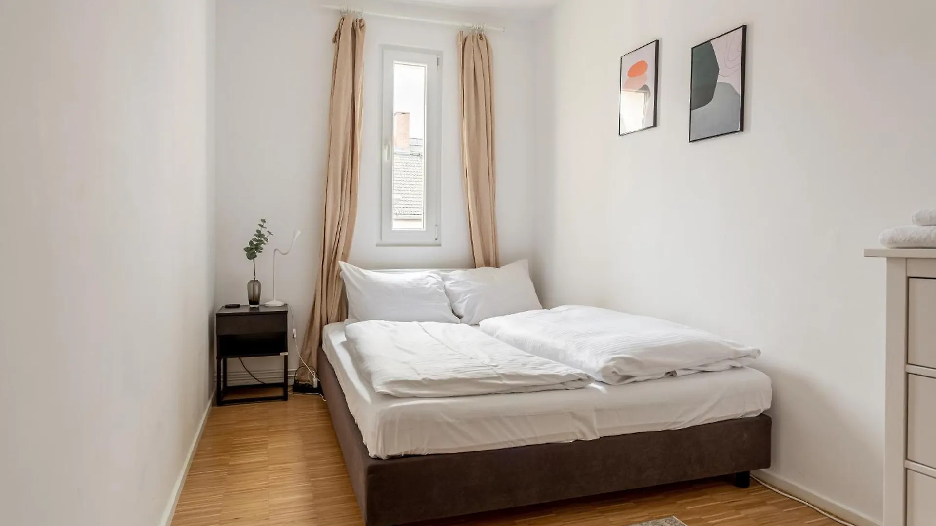 Global Living - Design Apartment I Central I Smart-Tv I Kitchen I Berlin 0*,