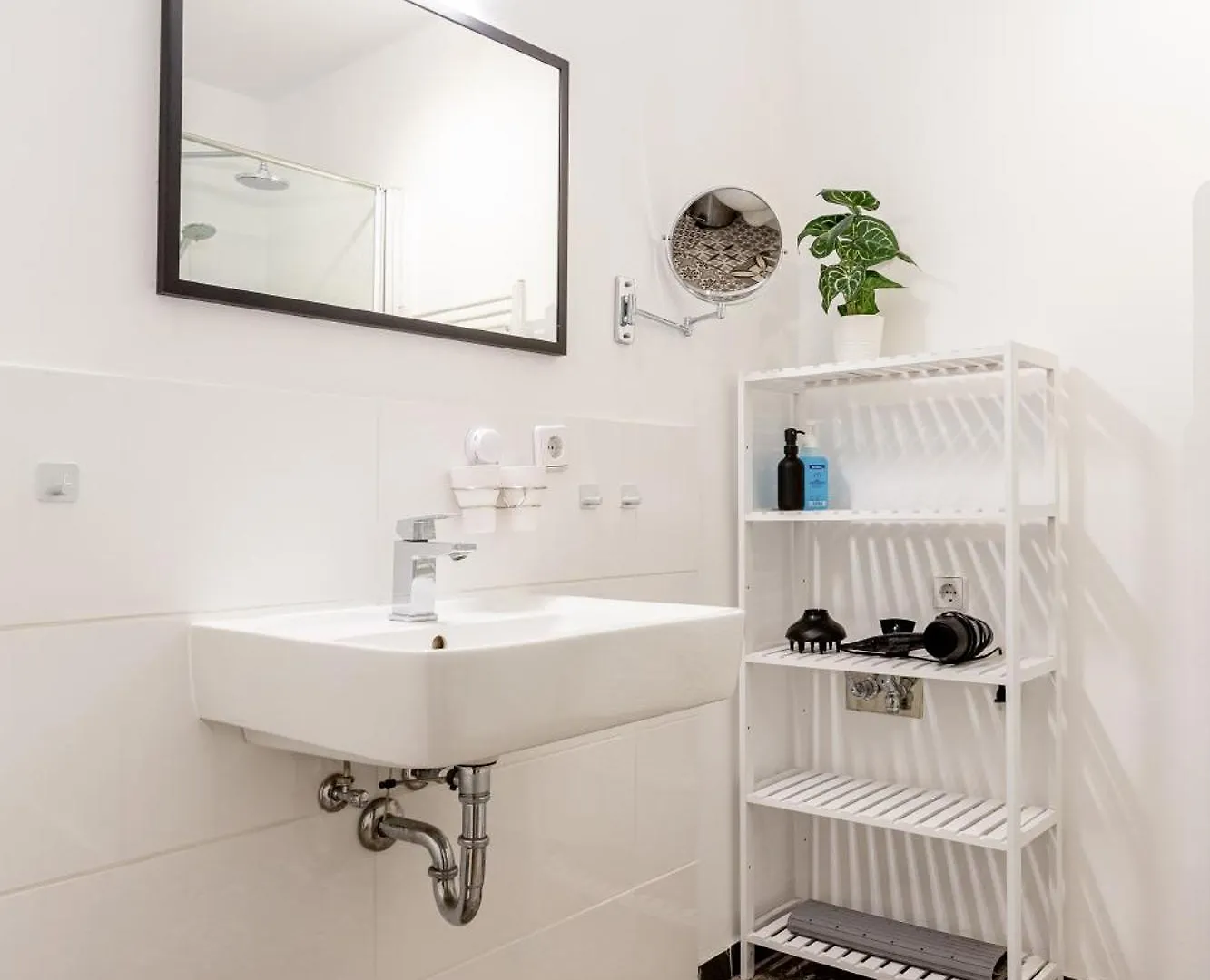 Global Living - Design Apartment I Central I Smart-Tv I Kitchen I Berlin Germany