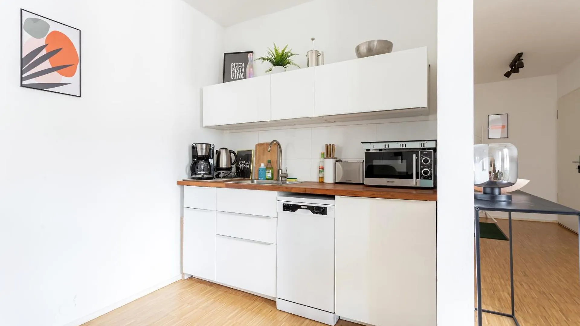 Global Living - Design Apartment I Central I Smart-Tv I Kitchen I Berlin