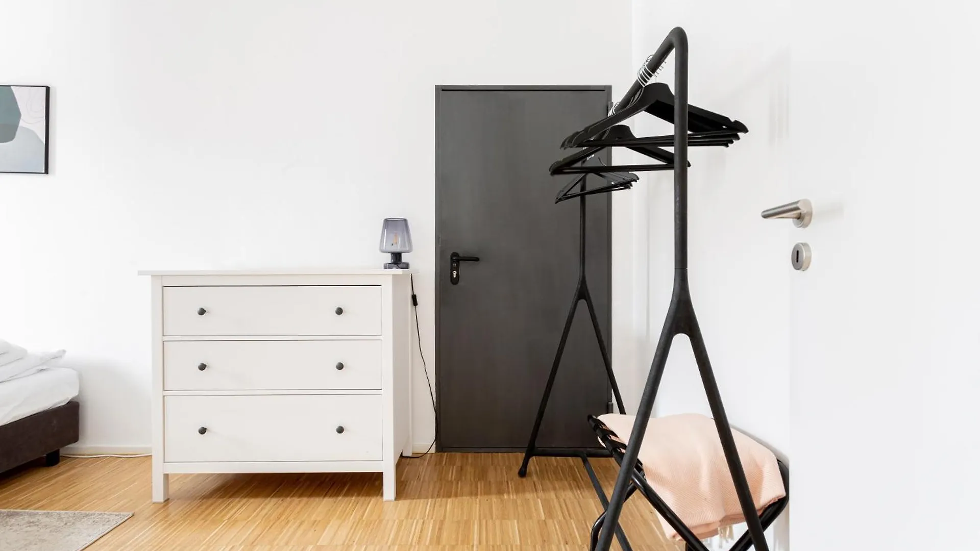 Global Living - Design Apartment I Central I Smart-Tv I Kitchen I Berlin